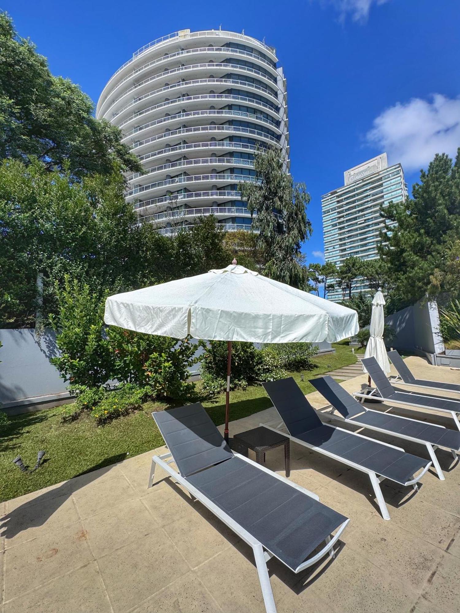 Apartamentos Torre Tressesenta Punta del Este Exteriér fotografie